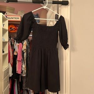black short sleeve dress size XS